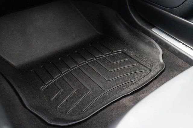 Used 2020 Lincoln MKZ FWD image 30