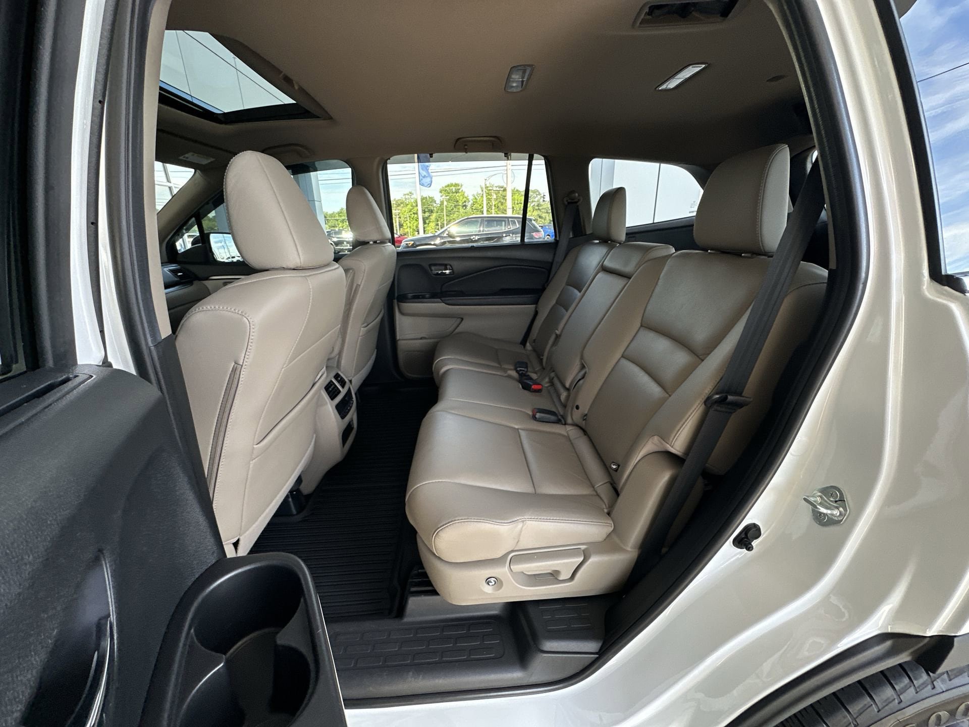 Used 2022 Honda Pilot EX-L image 24