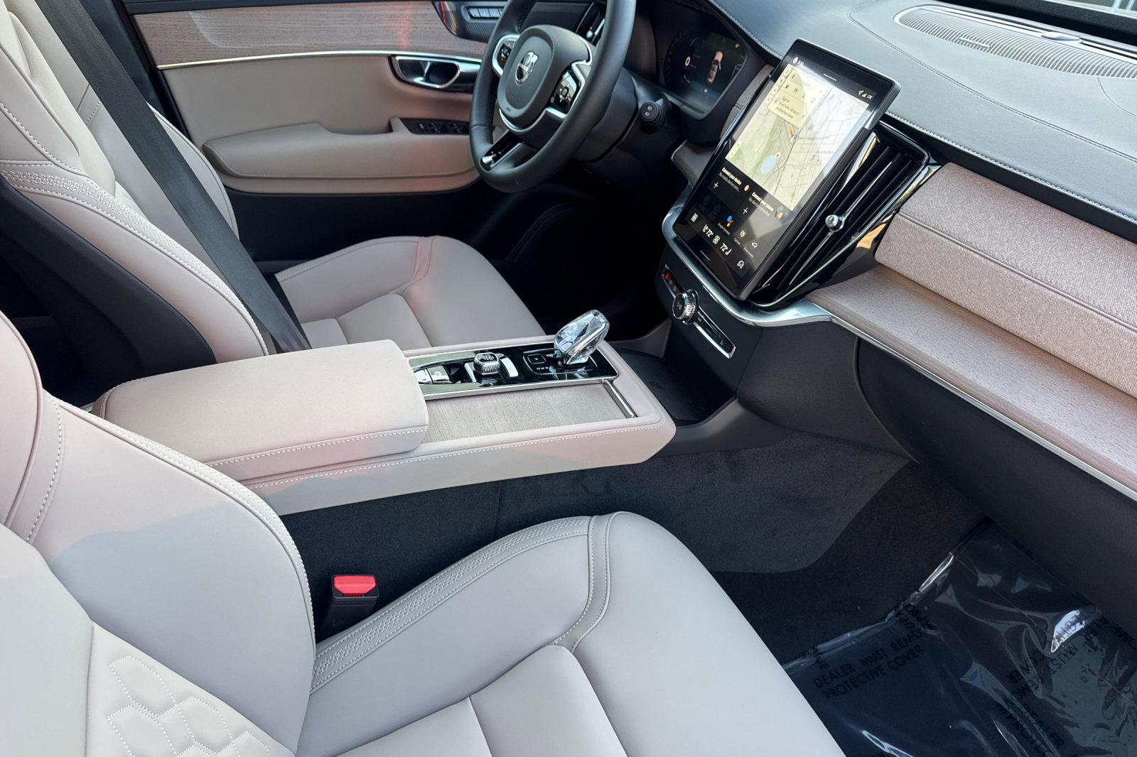 New 2026 Volvo XC90 B6 Plus image 15