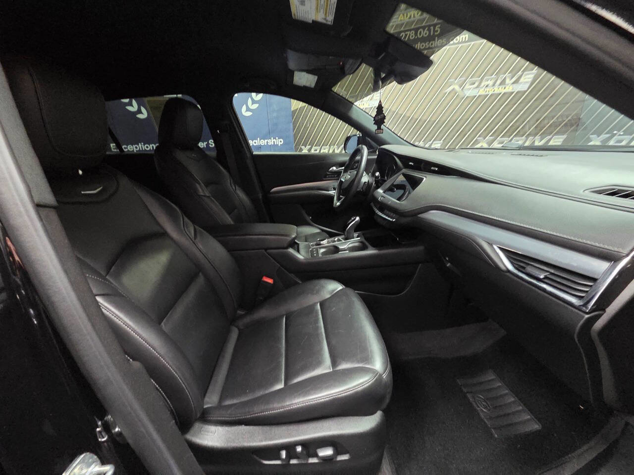 Used 2020 Cadillac XT4 Premium Luxury image 24