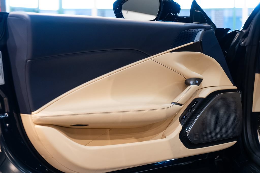 Certified 2024 Ferrari Roma Spider RWD image 19