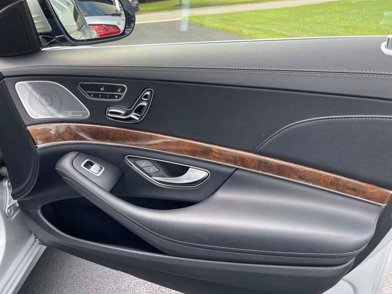 Used 2015 Mercedes-Benz S 550 4MATIC Sedan image 96