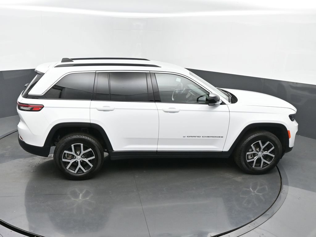 Used 2024 Jeep Grand Cherokee Limited image 43