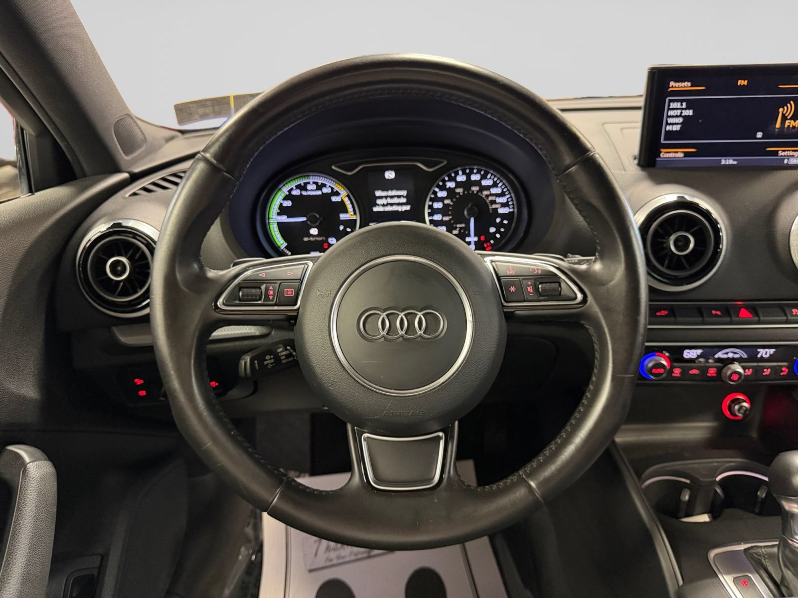 Used 2016 Audi A3 e-tron Premium Plus FWD image 18