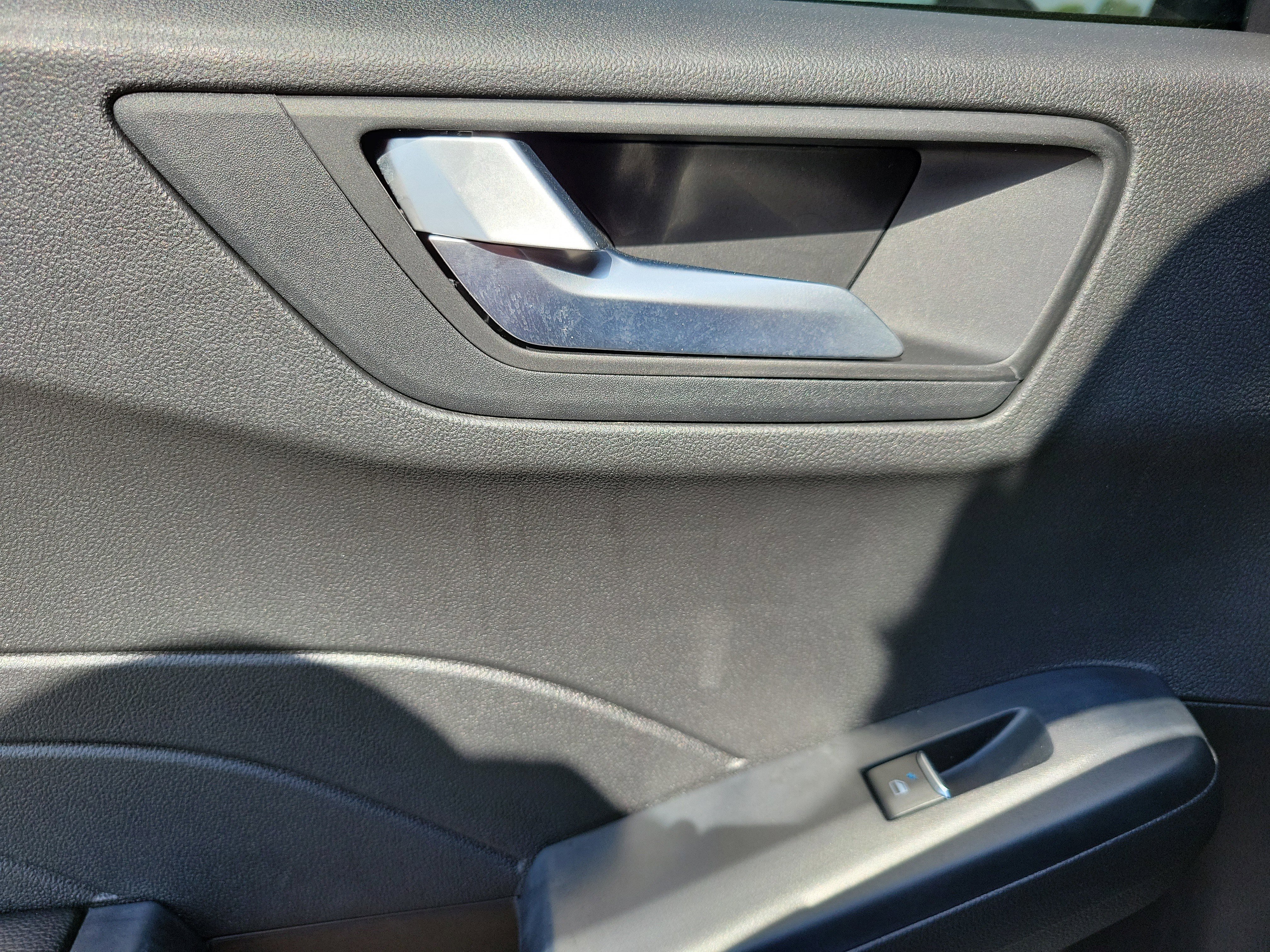 Certified 2024 Ford Escape ST-Line FWD image 21