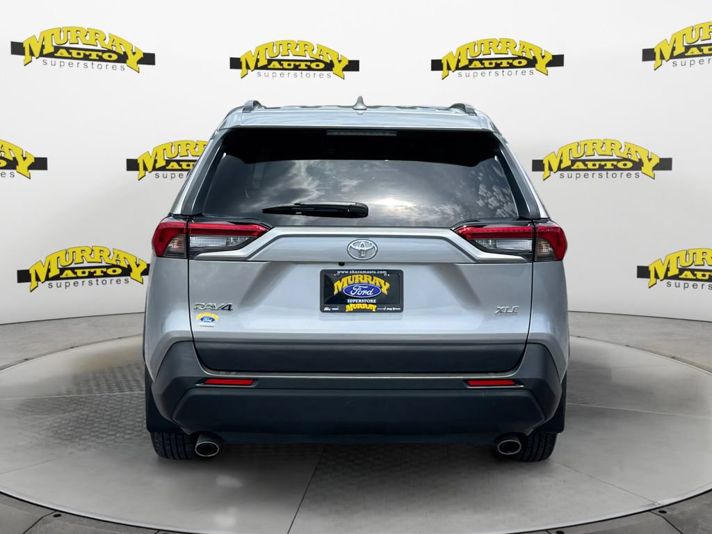 Used 2025 Toyota RAV4 XLE w/ Convenience Package FWD image 4