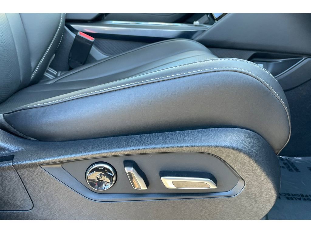 Certified 2025 Acura MDX SH-AWD w/ Technology Package image 23