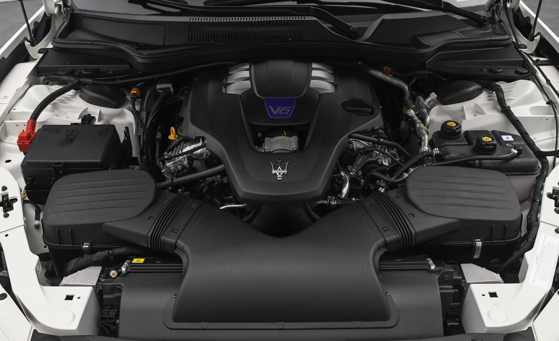 New 2024 Maserati Ghibli Modena Ultima Q4 image 28