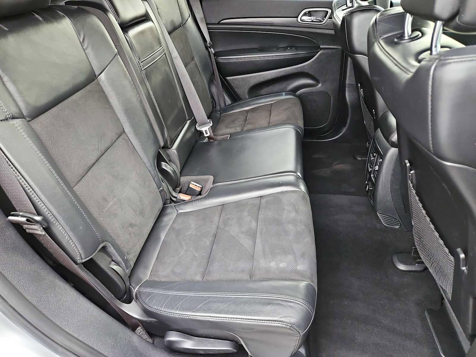 Used 2019 Jeep Grand Cherokee Altitude image 21