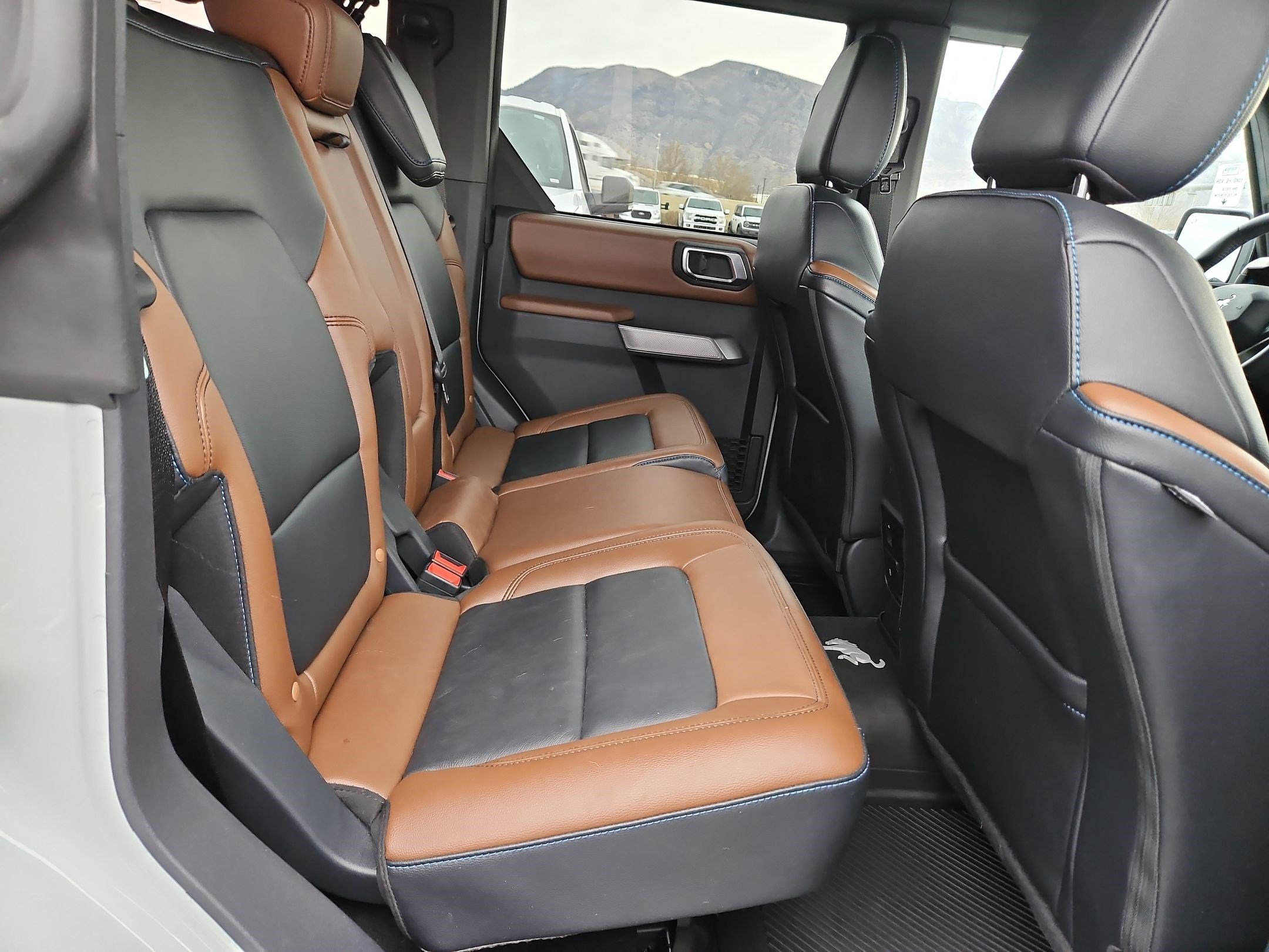 Used 2021 Ford Bronco Outer Banks image 32