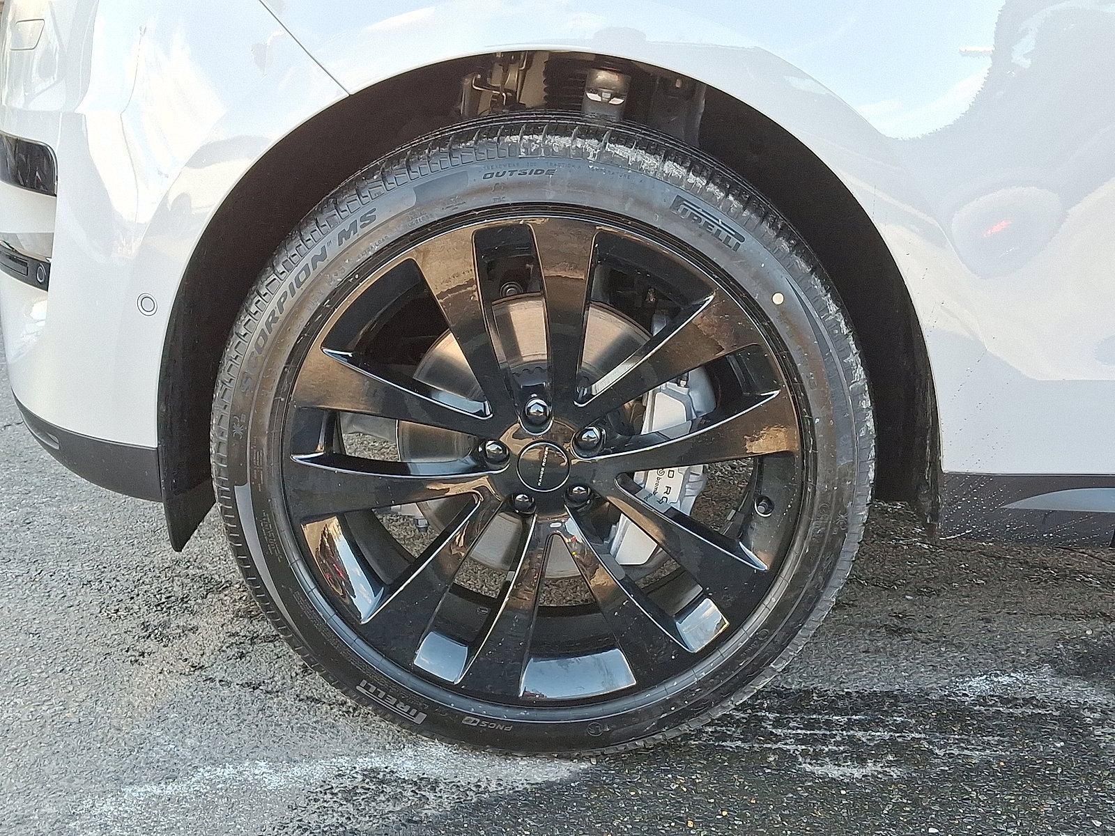 New 2026 Land Rover Range Rover Sport SE image 2