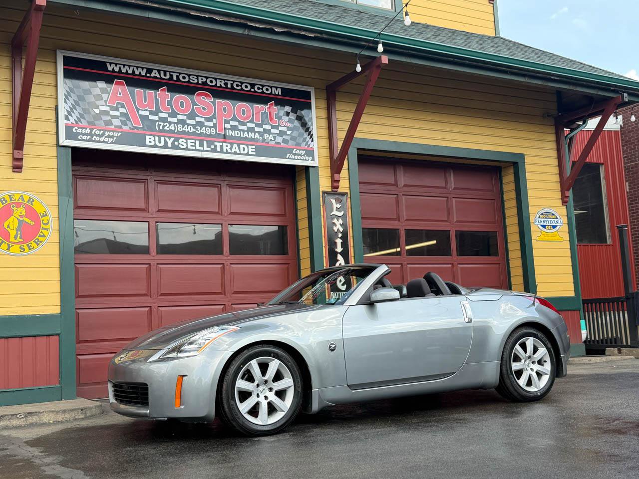 Used 2004 Nissan 350Z Enthusiast RWD image 14
