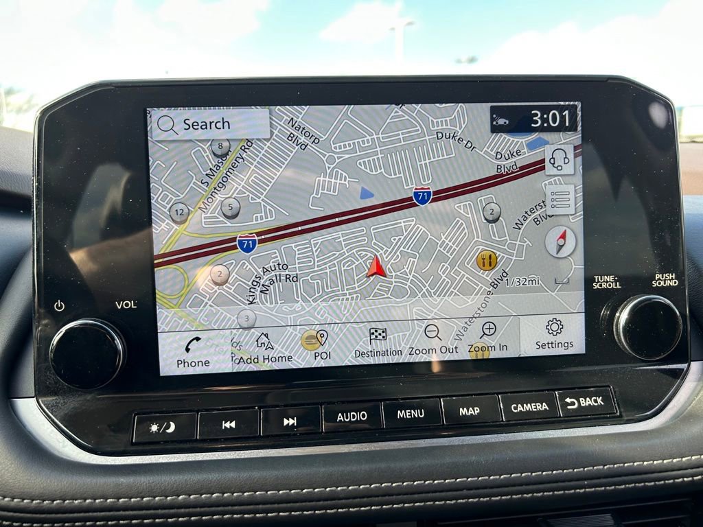 Used 2023 Nissan Rogue Platinum w/ Platinum Premium Package image 13