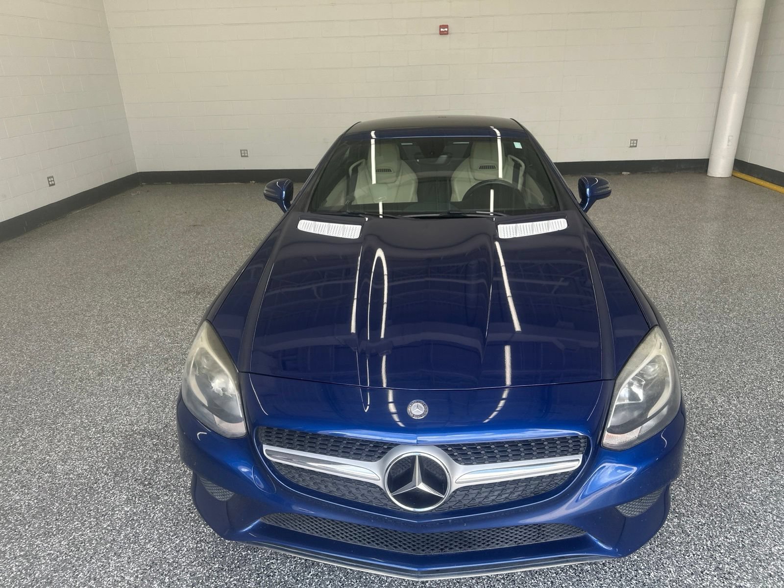 Used 2017 Mercedes-Benz SLC 300 image 5