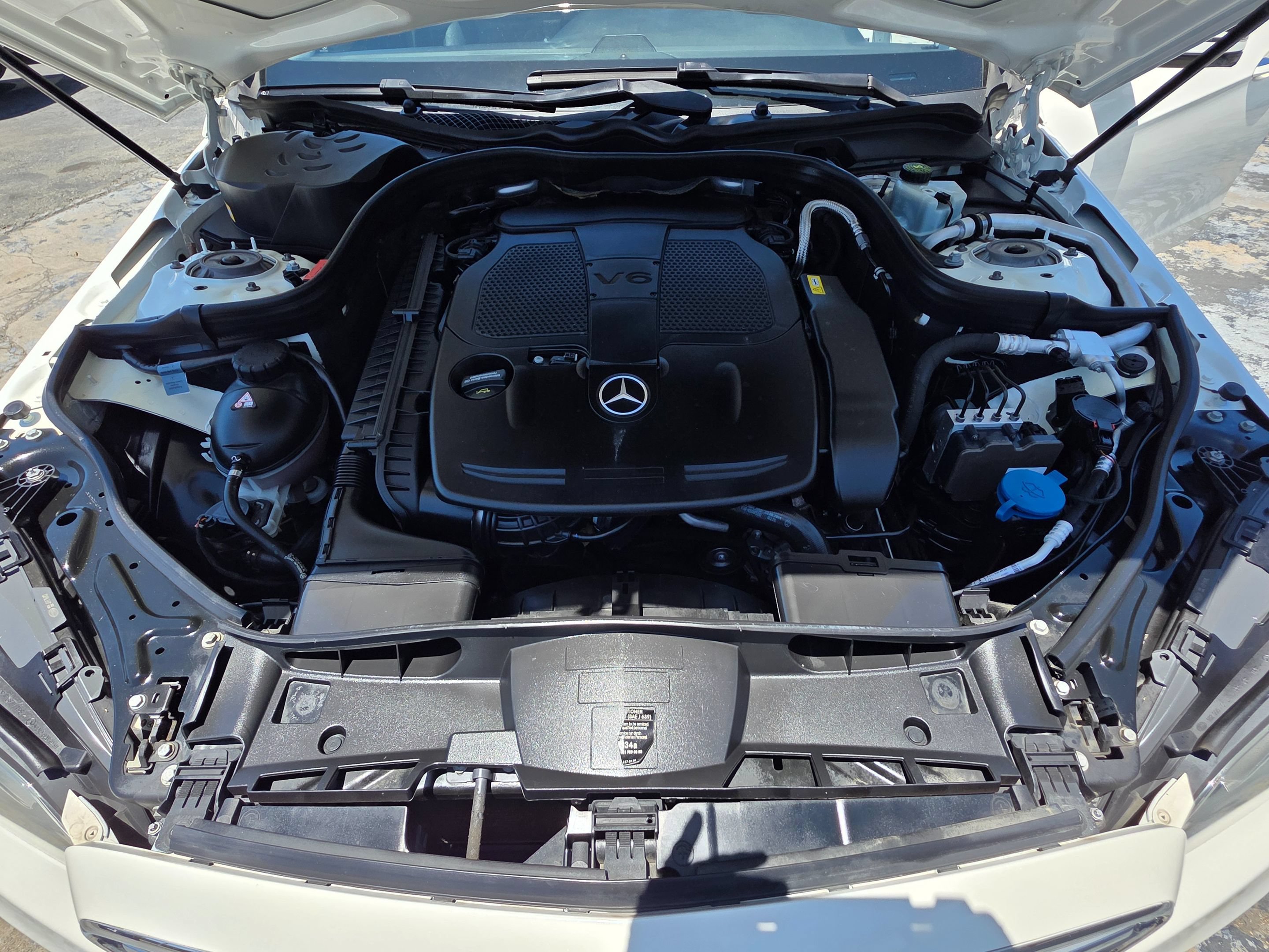 Used 2015 Mercedes-Benz E 350 Sedan w/ Premium 1 Package image 38