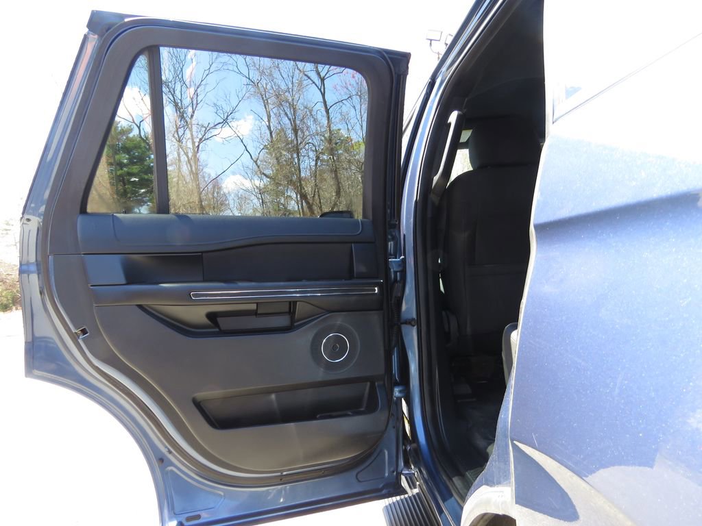 Used 2020 Ford Expedition XL AWD/4WD image 18