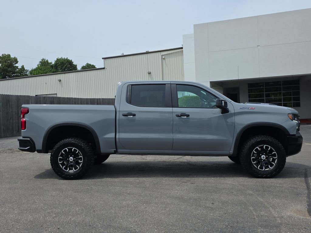Used 2024 Chevrolet Silverado 1500 ZR2 AWD/4WD image 6