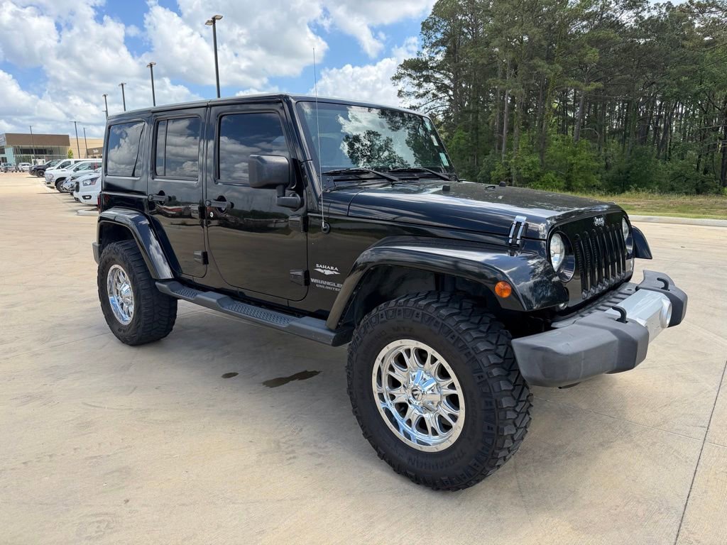 Used 2015 Jeep Wrangler Unlimited Sahara w/ Max Tow Package AWD/4WD image 7