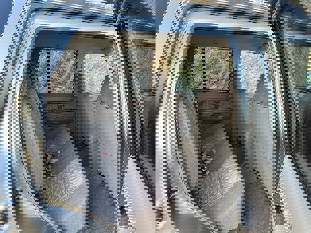 Used 2004 Nissan Pathfinder SE image 32