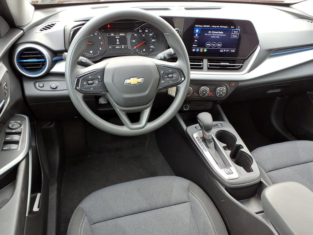 Certified 2024 Chevrolet Trax LS w/ LS Convenience Package image 19