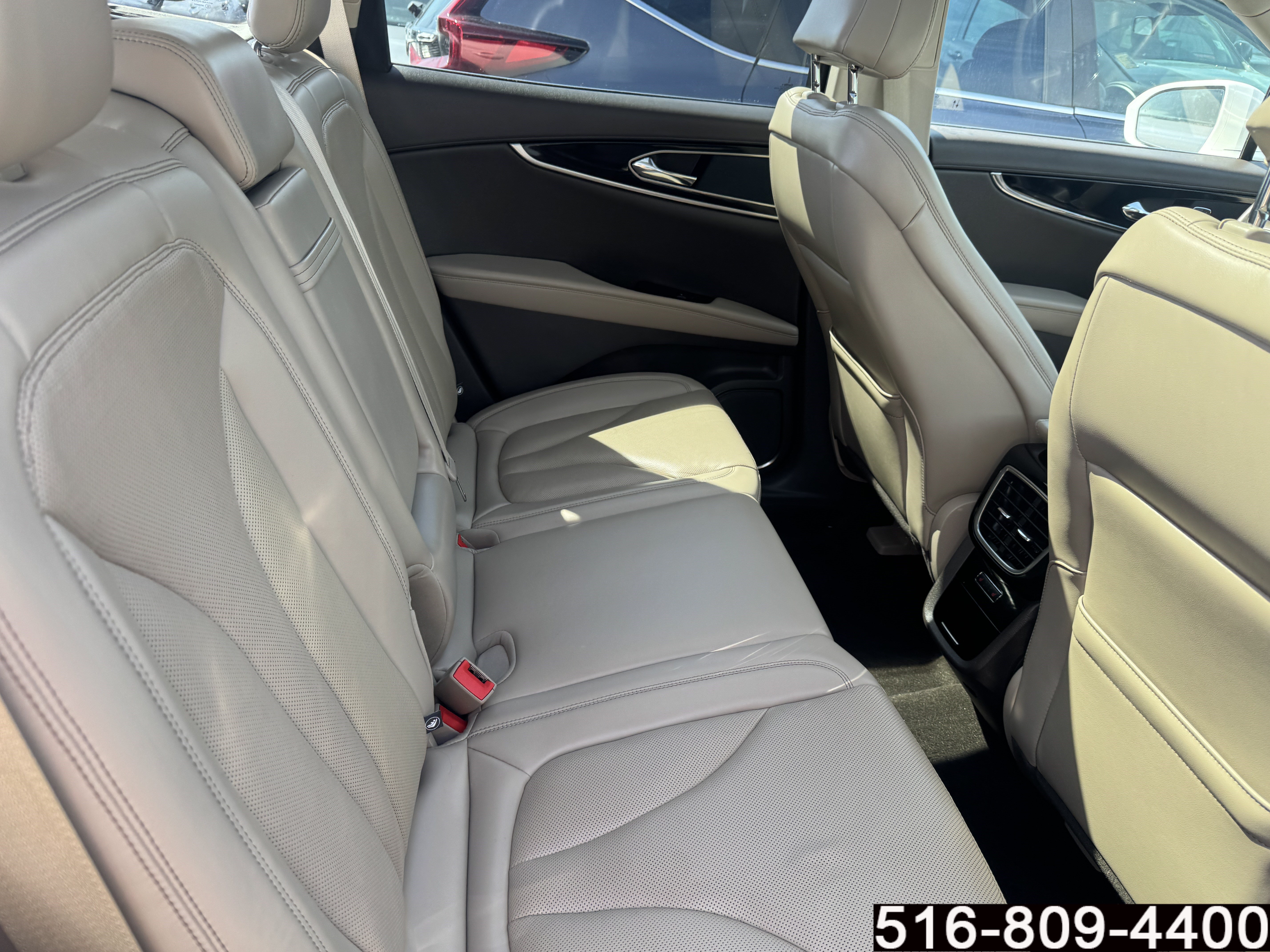 Used 2023 Lincoln Nautilus Reserve AWD/4WD image 31