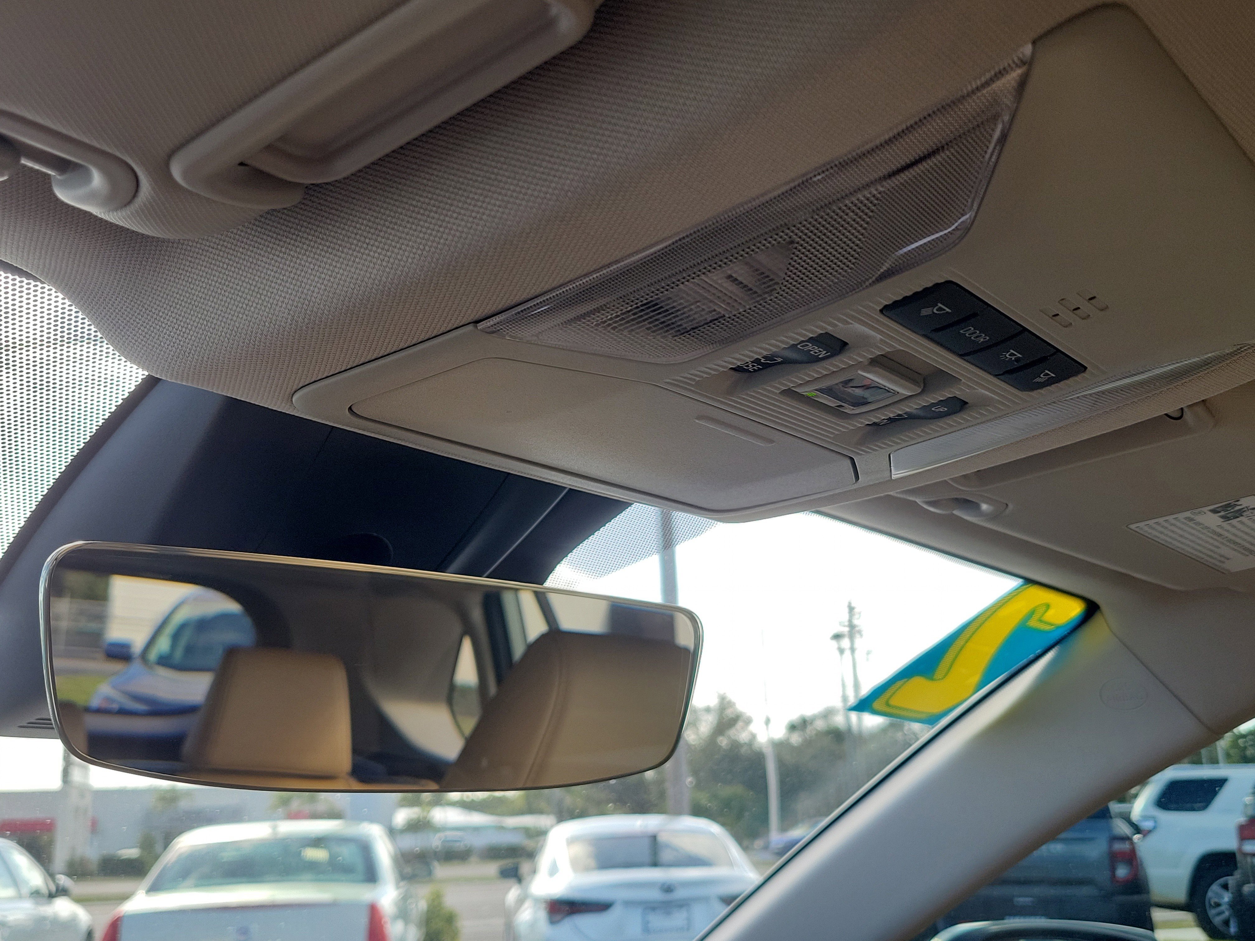 Used 2022 Toyota RAV4 XLE Premium image 33