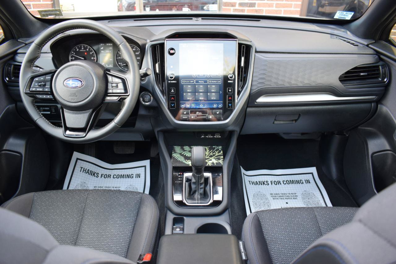 Used 2025 Subaru Forester Premium AWD/4WD image 17