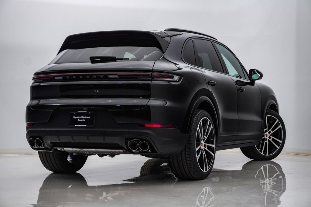 New 2026 Porsche Cayenne S AWD/4WD image 11