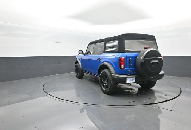 Certified 2022 Ford Bronco Black Diamond image 5