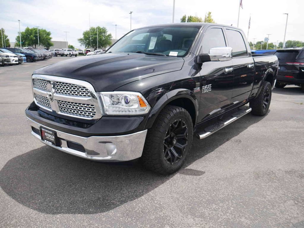 Used 2018 RAM 1500 Laramie w/ Convenience Group AWD/4WD image 3