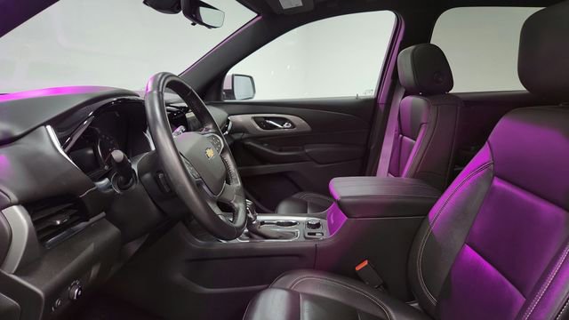 Used 2022 Chevrolet Traverse LT w/ LT Premium Package image 17