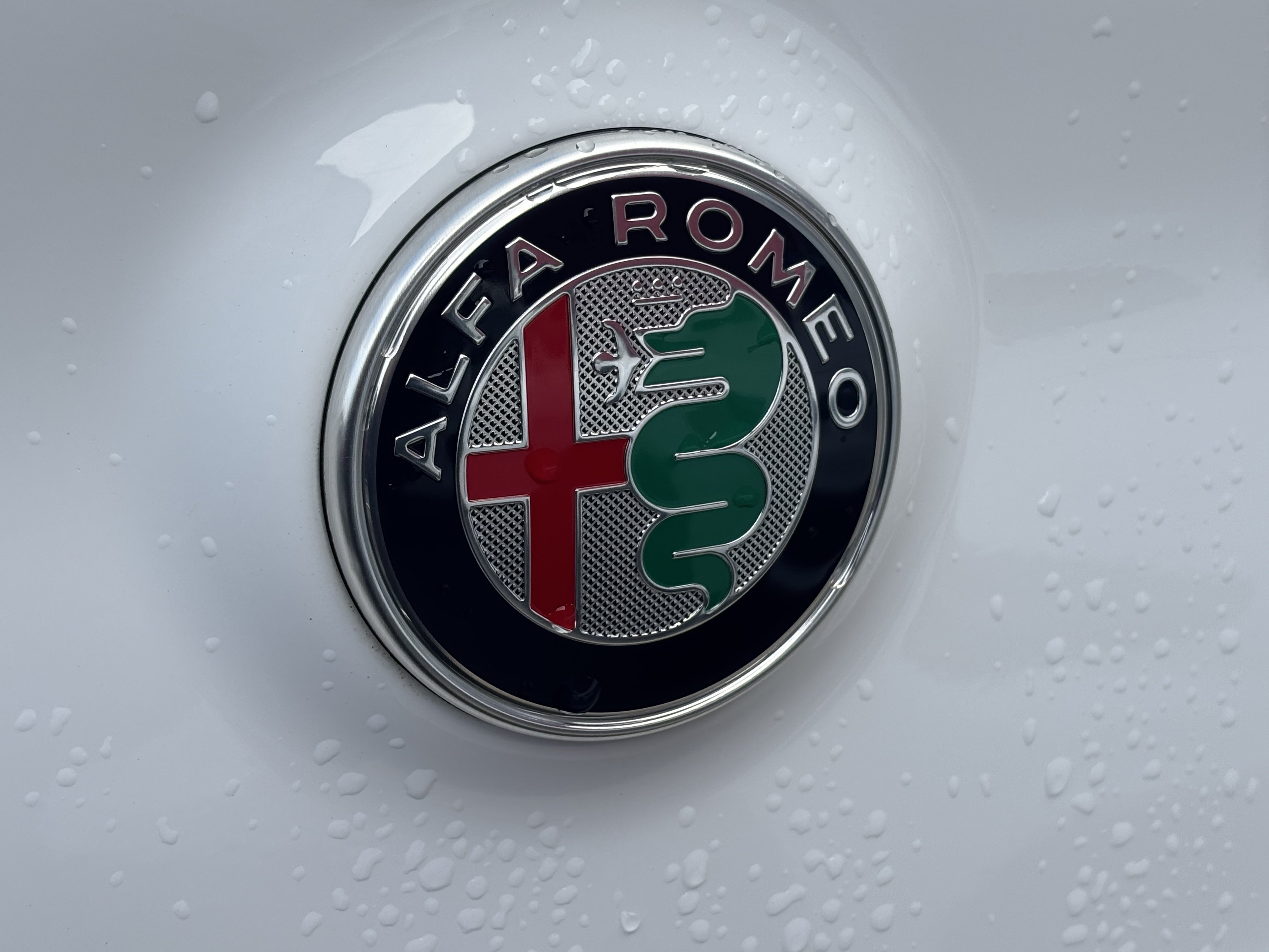 Certified 2023 Alfa Romeo Stelvio Ti AWD/4WD image 12