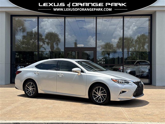 Used 2017 Lexus ES 350 w/ Luxury Package