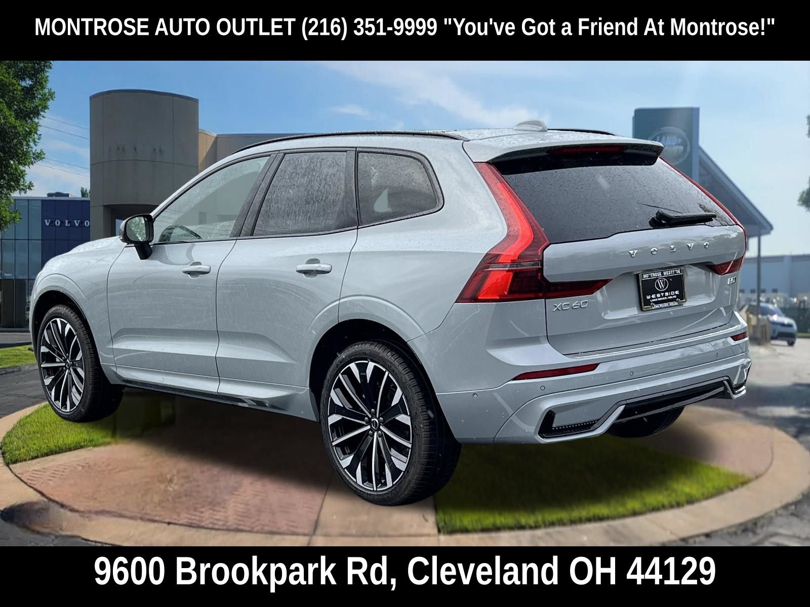 New 2026 Volvo XC60 B5 Plus w/ Protection Package Premier AWD/4WD image 4