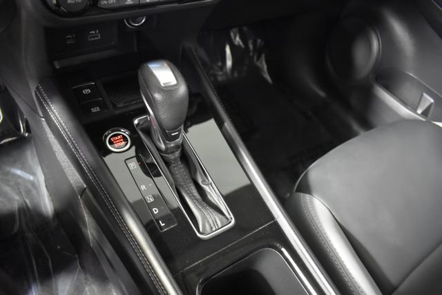 Used 2021 Nissan Kicks SR w/ SR Premium Package FWD image 25