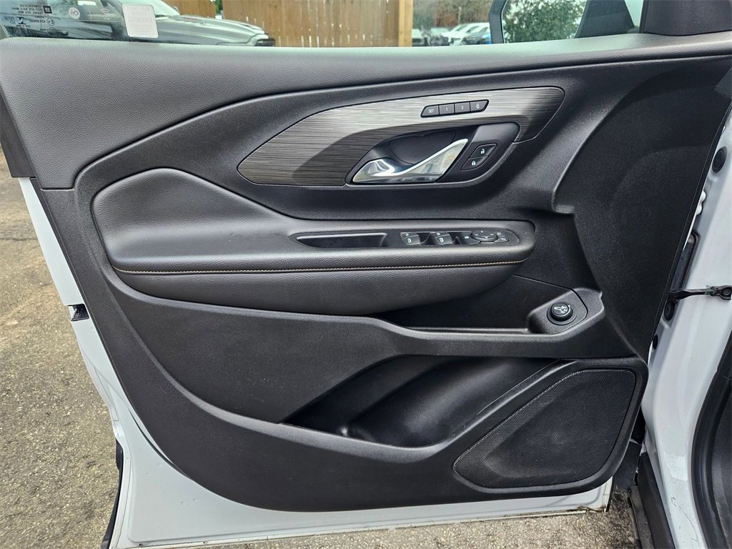 Used 2021 GMC Terrain SLT image 11