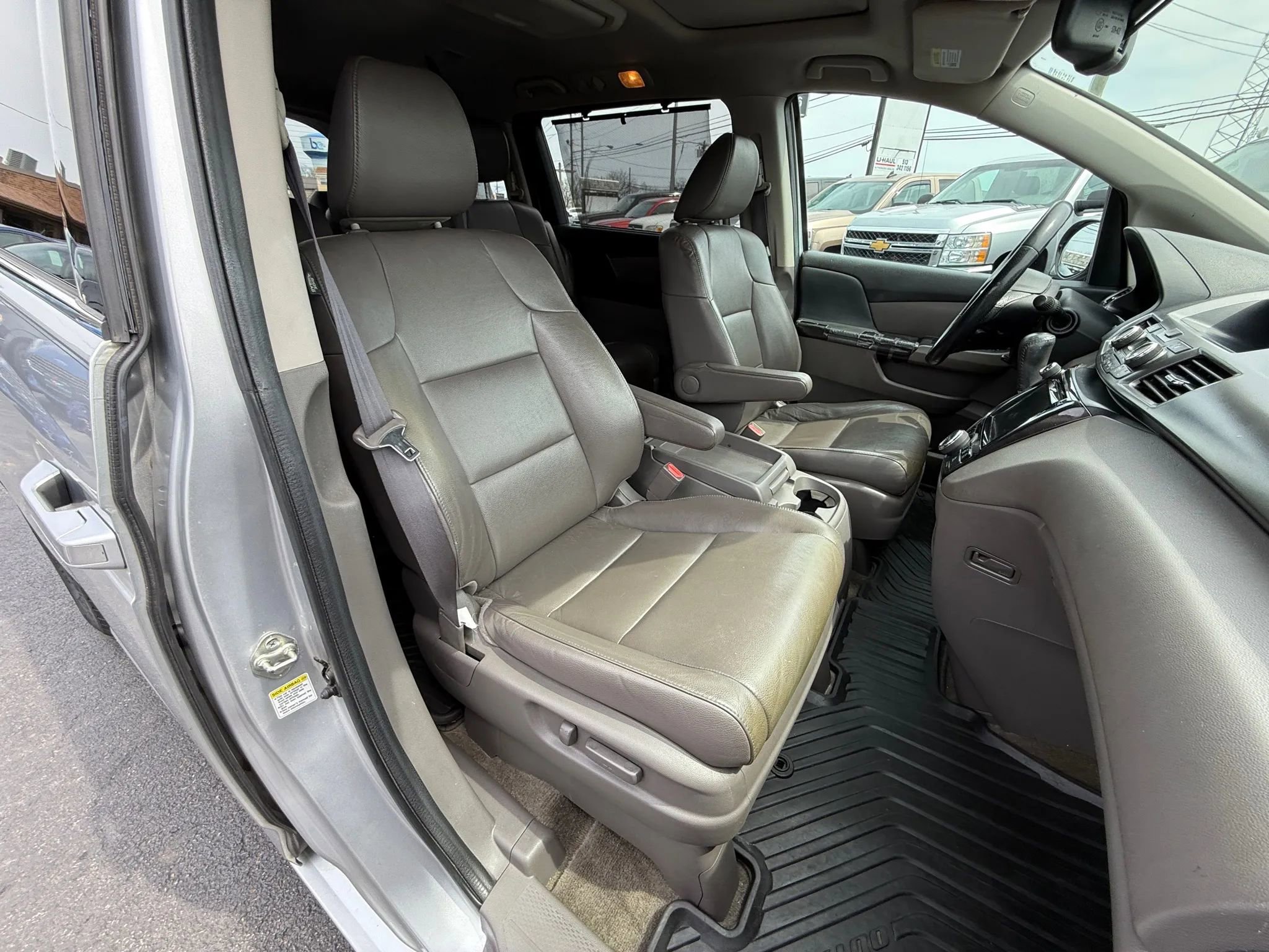 Used 2015 Honda Odyssey Touring Elite image 16