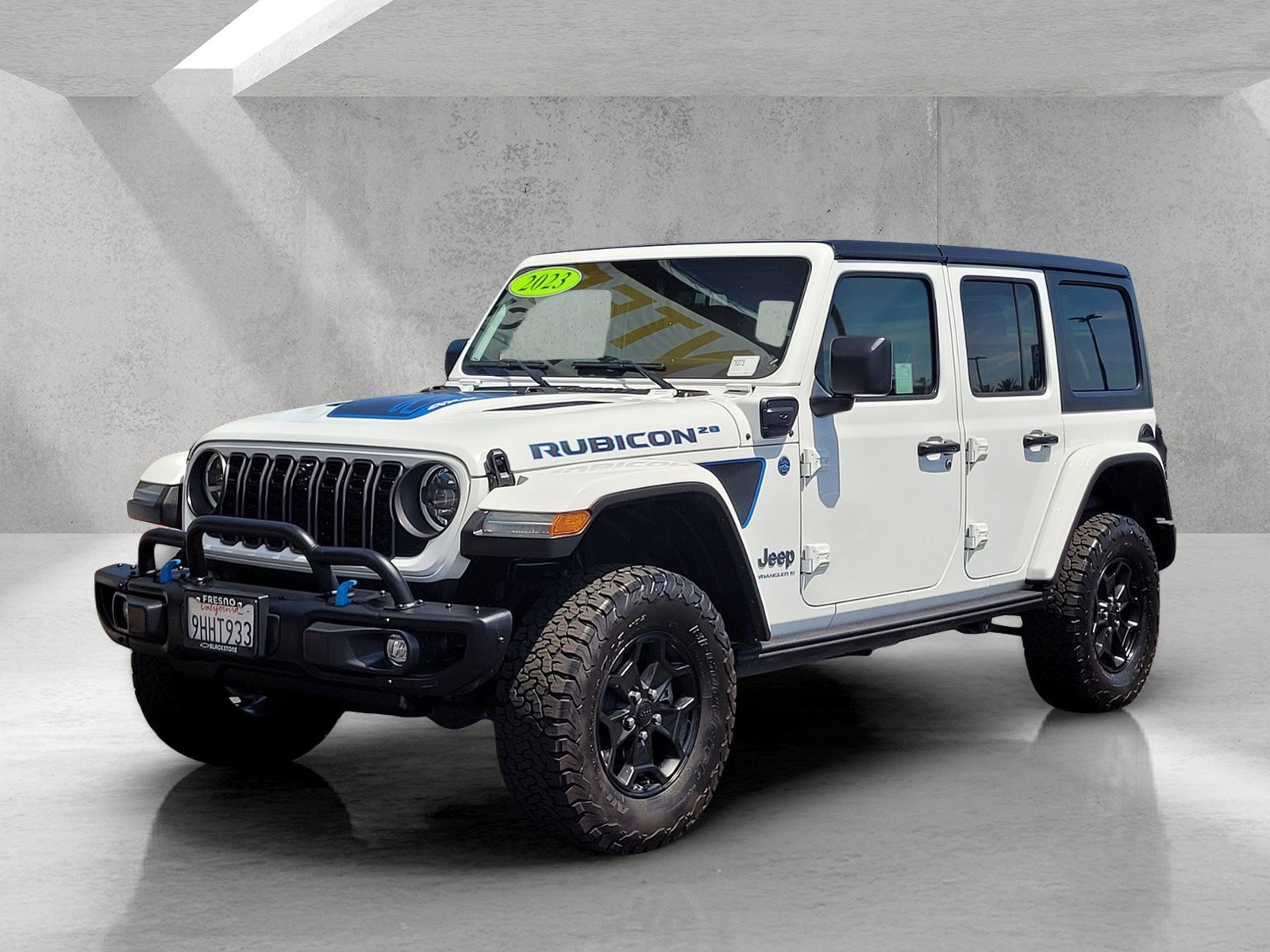 Used 2023 Jeep Wrangler Unlimited Rubicon 4xe AWD/4WD image 9