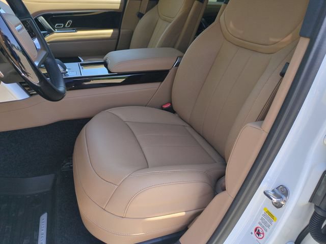 New 2026 Land Rover Range Rover Long Wheelbase SE AWD/4WD image 12
