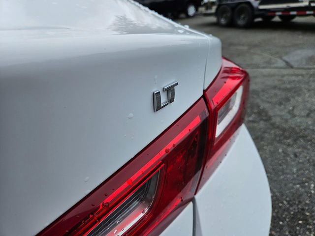 Used 2023 Chevrolet Malibu LT FWD image 12
