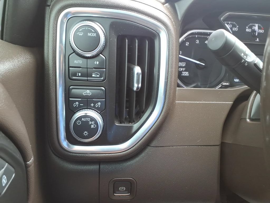 Used 2021 GMC Sierra 1500 SLE AWD/4WD image 17
