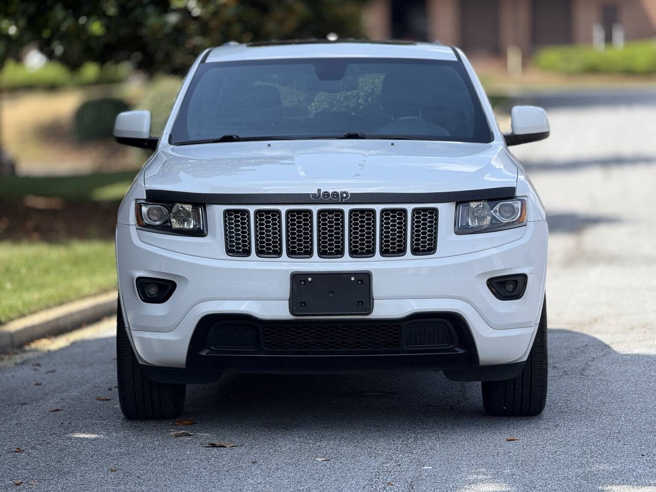 Used 2015 Jeep Grand Cherokee Altitude AWD/4WD image 4