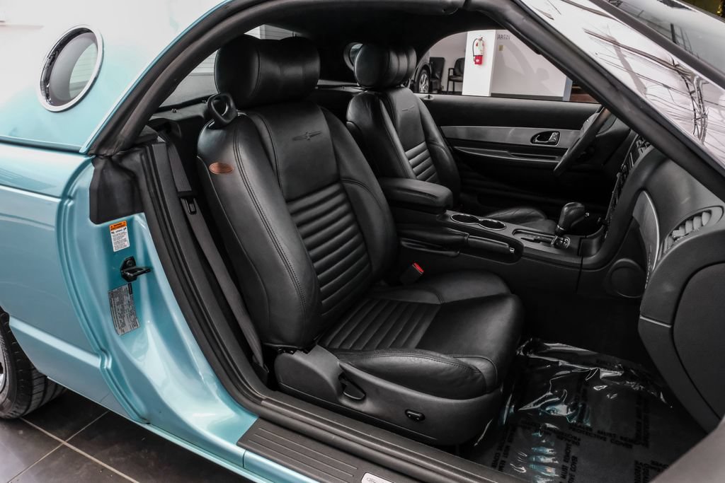 Used 2002 Ford Thunderbird RWD image 32