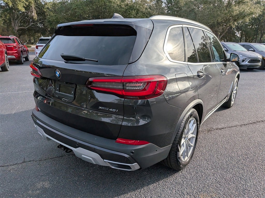 Used 2021 BMW X5 xDrive40i w/ Premium Package image 4