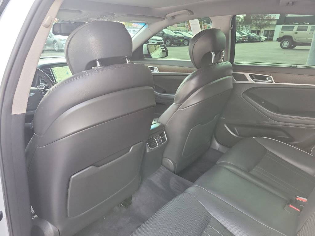 Used 2015 Hyundai Genesis 3.8 w/ Option Group 04 image 13