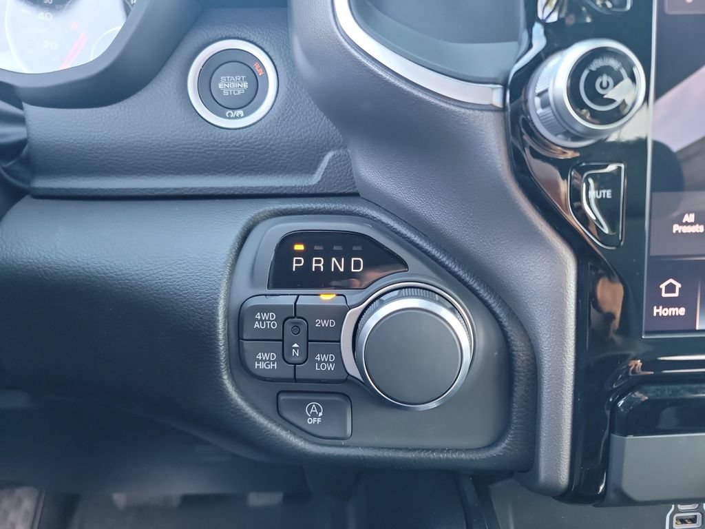 New 2026 RAM 1500 Big Horn AWD/4WD image 11