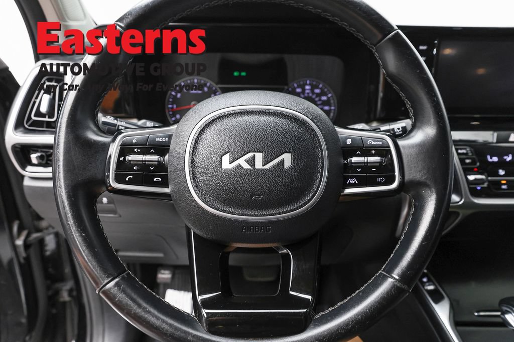Used 2022 Kia Sorento S AWD/4WD image 12