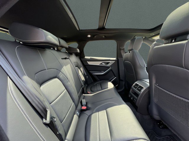 New 2026 Jaguar F-PACE R-Dynamic S image 23