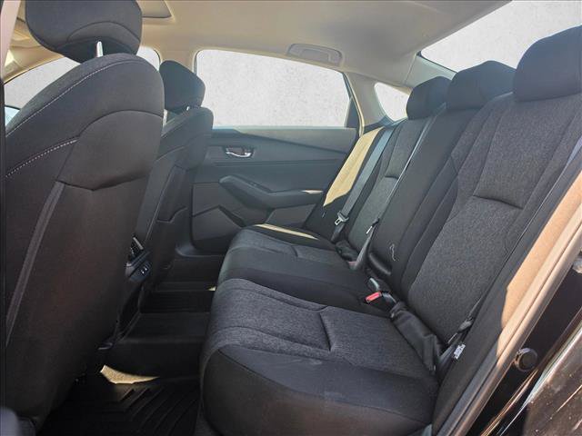 Used 2025 Honda Accord SE image 17