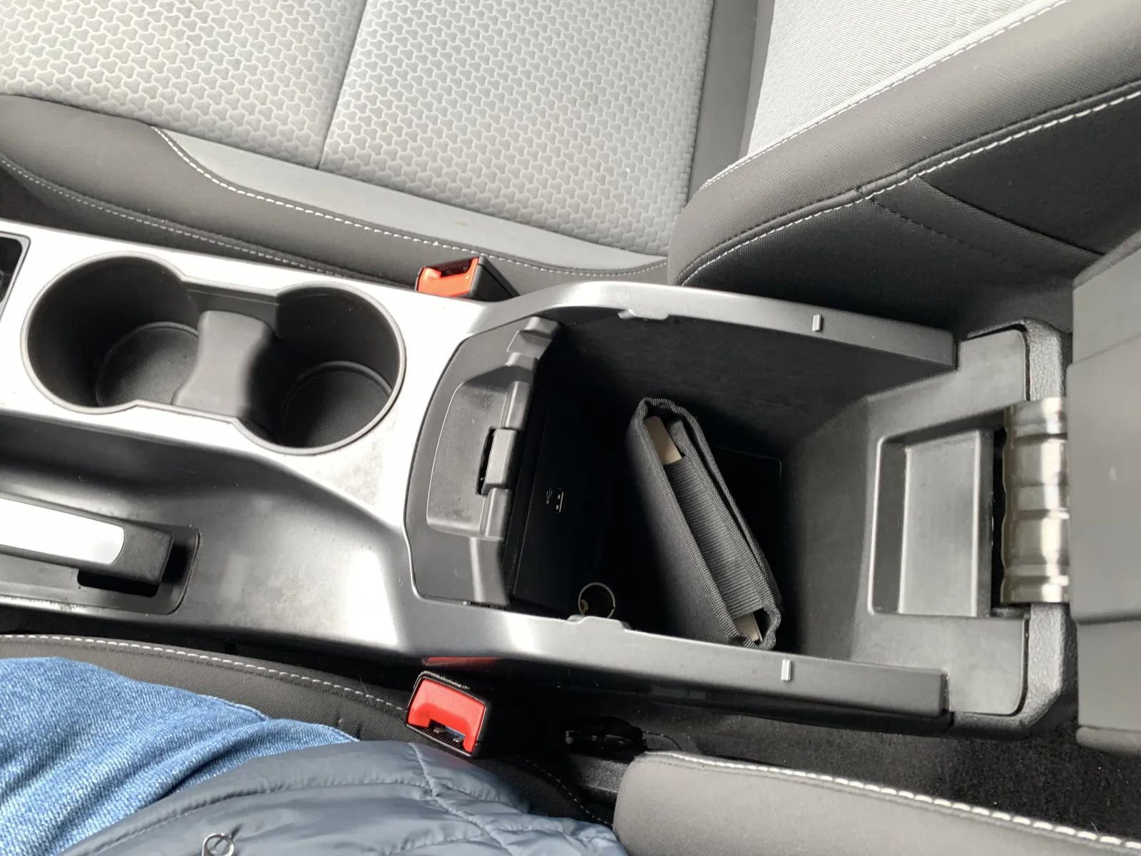 Used 2017 Ford C-MAX SE image 17